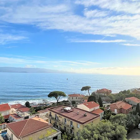 Appartement Vue Carmino Ajaccio (Corsica)